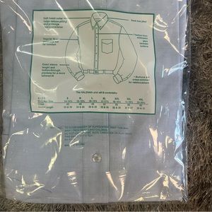 Men’s size Medium Long Sleeve dress shirt